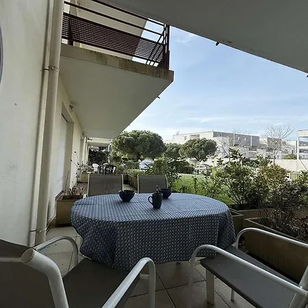 Cosy Avec Piscine, Proche Port Et - - Fr-1-246-575 *